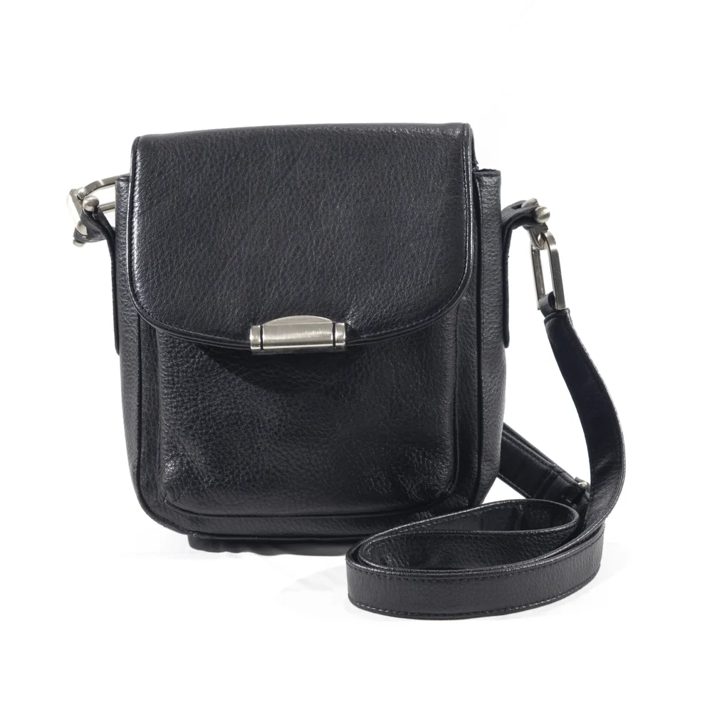 Elegant Black Leather Messenger Bag